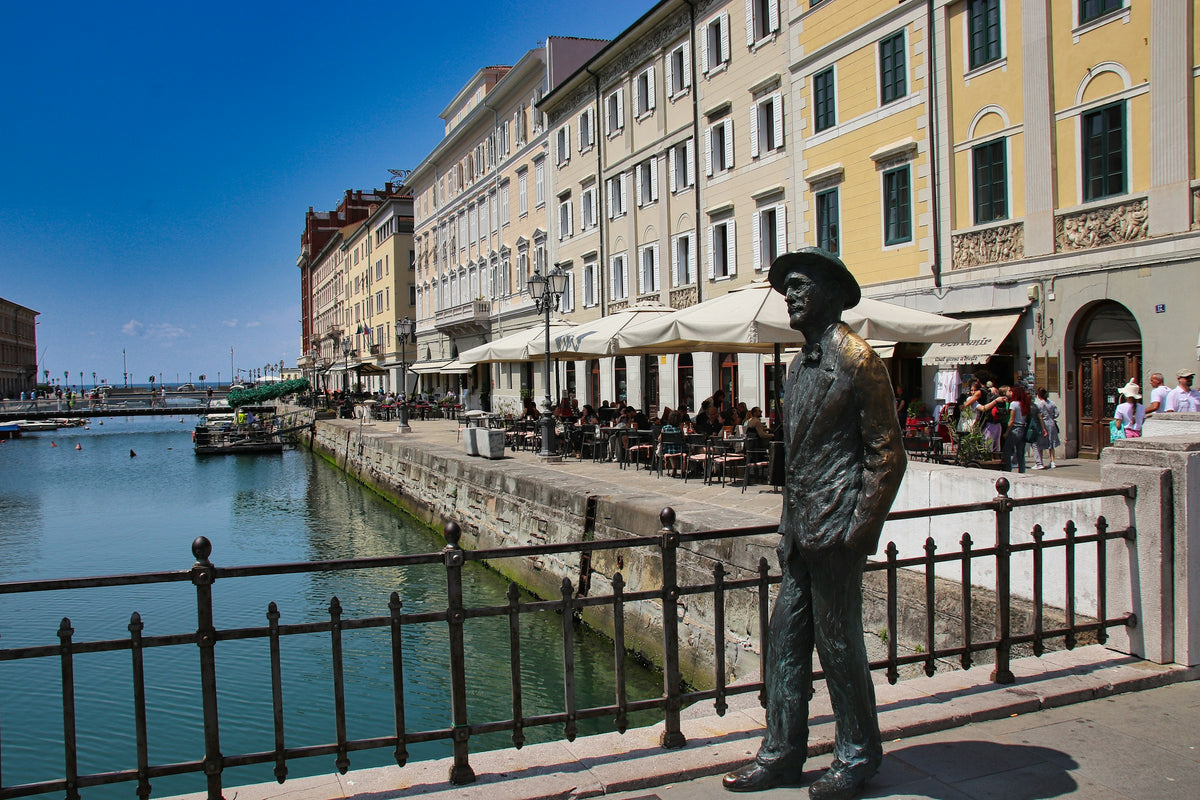 James Joyce's statue on Ponte Rosso
