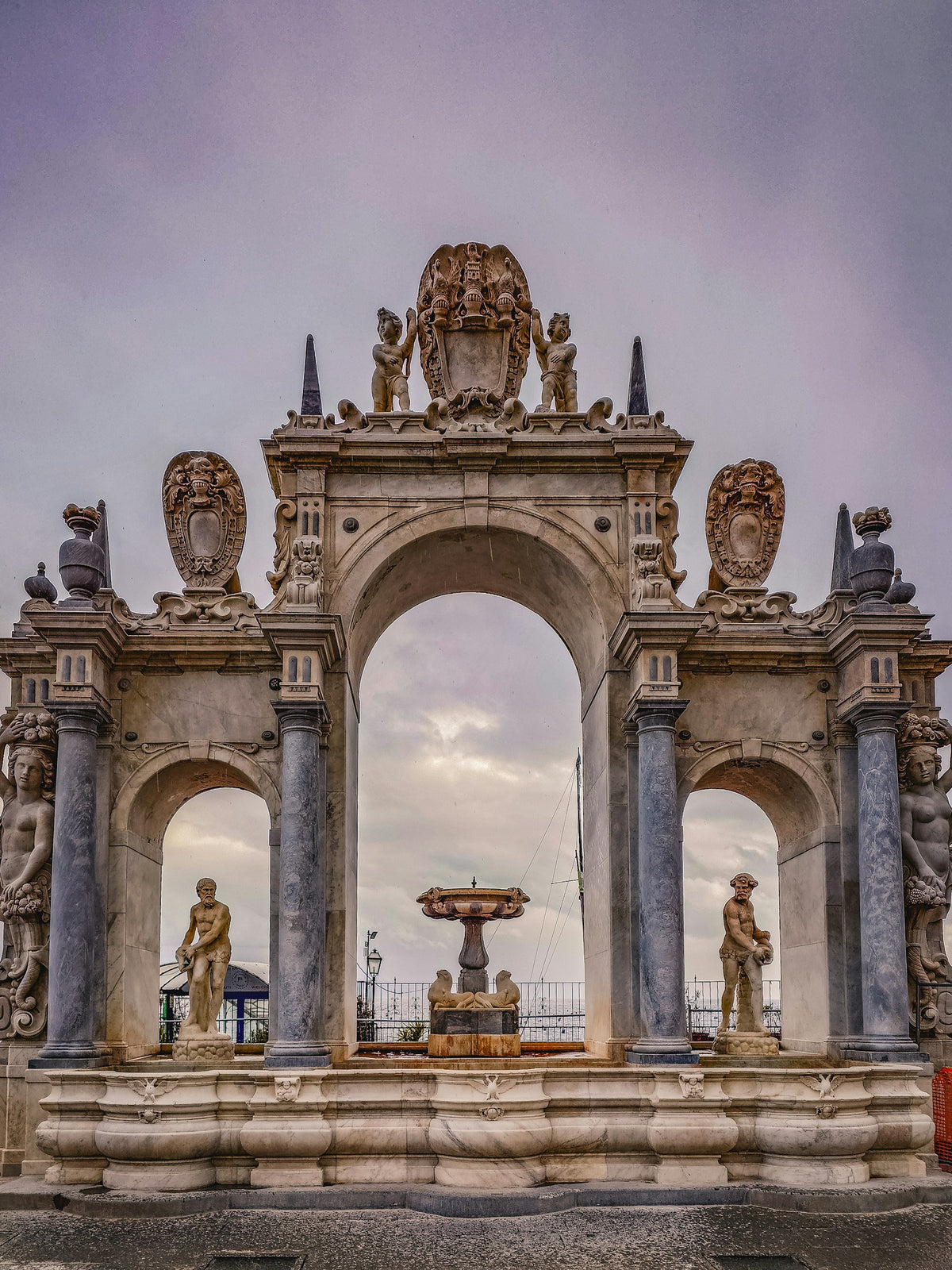 The Fontana del Gigante on the seafront