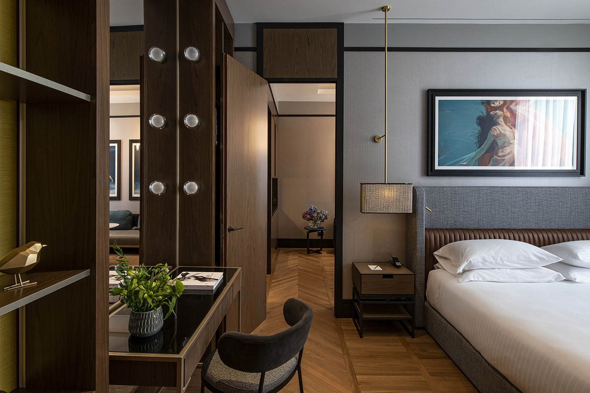 A deluxe suite at Umiltà 36