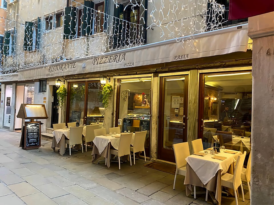 Ristorante La Piazza's outdoor tables in front of the restaurant