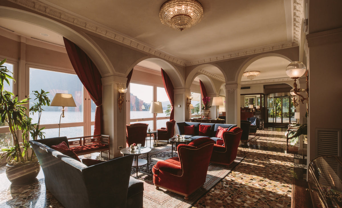 The lake-view lounge of Hotel Villa Flori